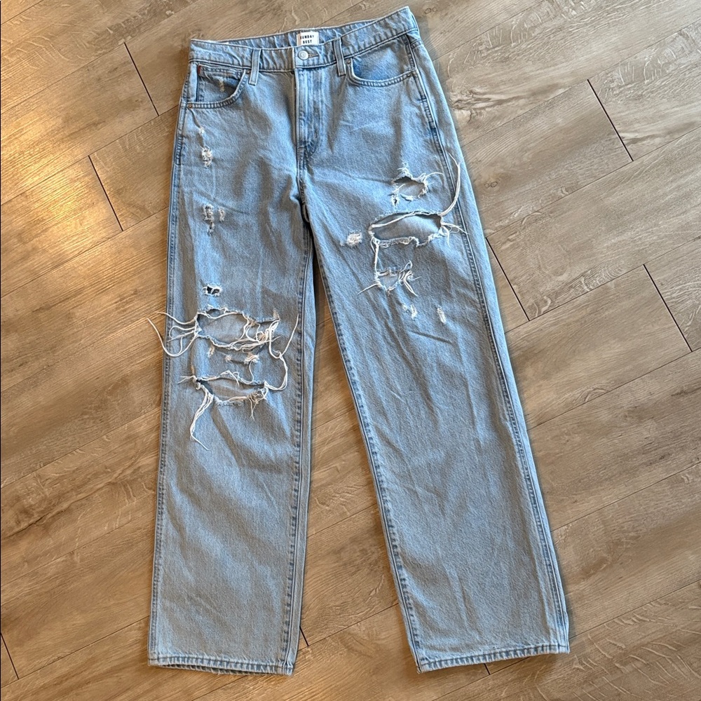 Sunday Best Aritzia High Waisted Wide Leg Light Wash Jeans Distressed Size 6